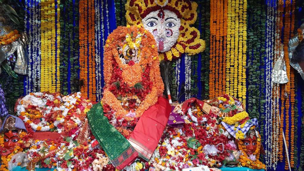 Main celebration of Maa Taradevi Jatra 2025 at Lanjipalli, Berhampur with devotees, decorations, and temple view