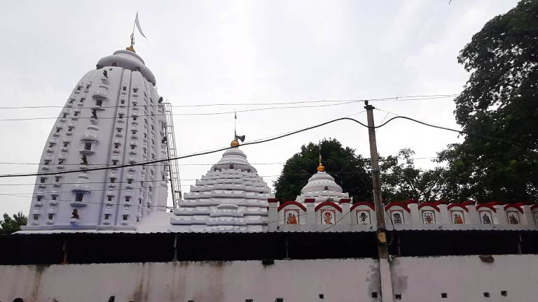 Gokarneshwar Temple in Berhampur with shrines of Shiva, Vinyak, and Jagannath